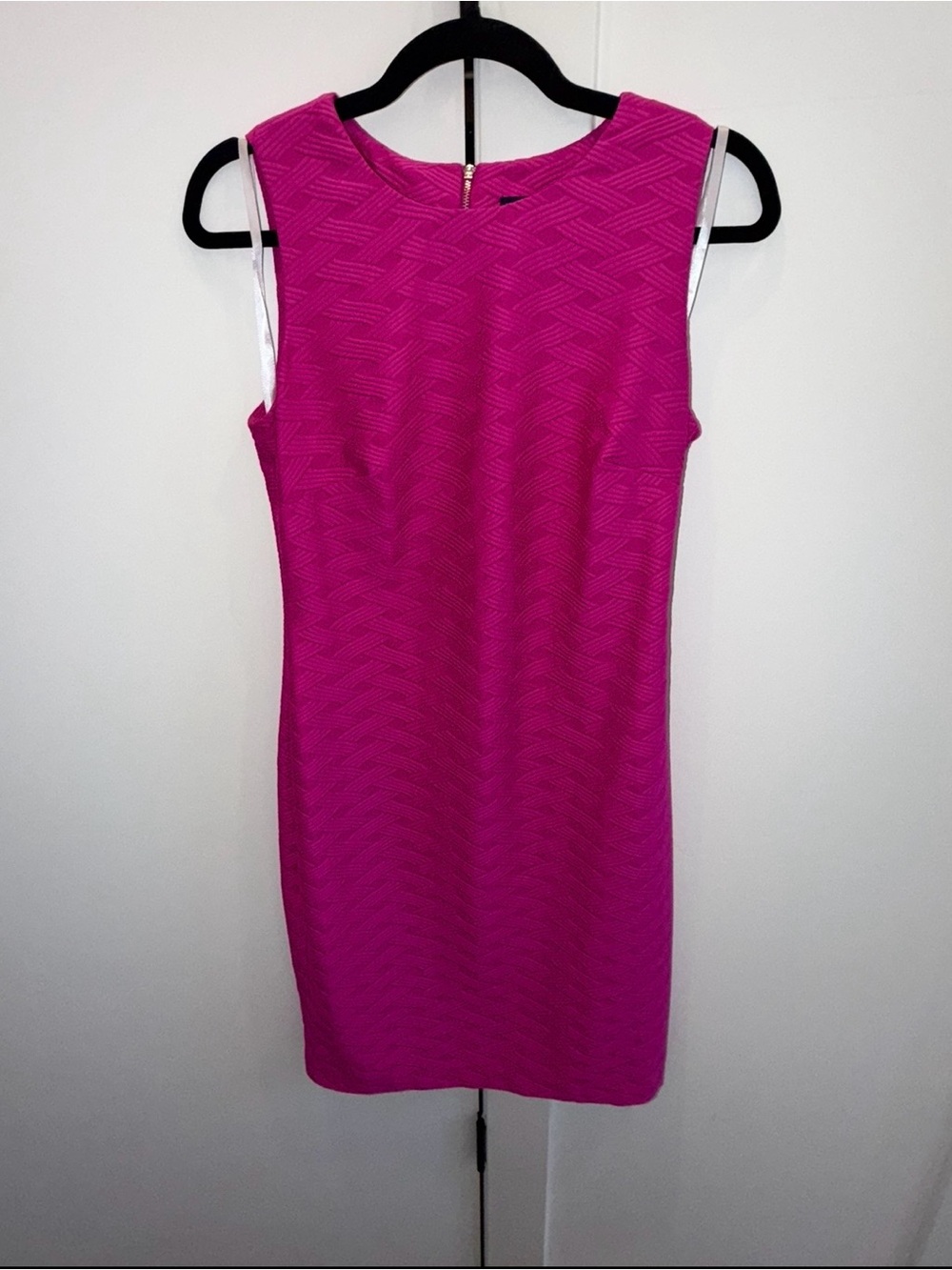 Chaps Size 4 Sleeveless Magenta Sheath Dress - Classic Work-to-Event Style